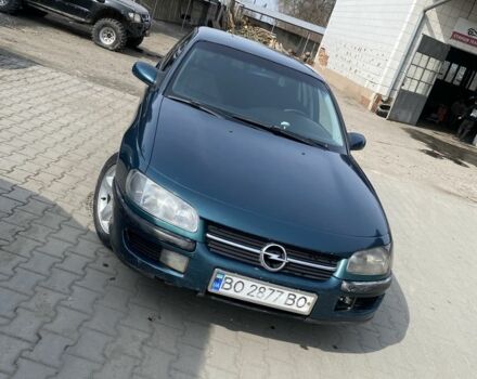 Зеленый Опель Омега, объемом двигателя 3 л и пробегом 300 тыс. км за 1600 $, фото 1 на Automoto.ua