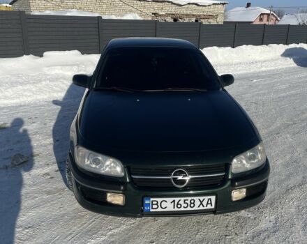 Зеленый Опель Омега, объемом двигателя 2 л и пробегом 400 тыс. км за 3000 $, фото 1 на Automoto.ua