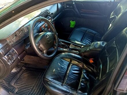 Зеленый Опель Омега, объемом двигателя 2.5 л и пробегом 390 тыс. км за 2400 $, фото 1 на Automoto.ua