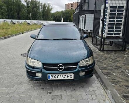 Зеленый Опель Омега, объемом двигателя 3 л и пробегом 254 тыс. км за 2400 $, фото 1 на Automoto.ua