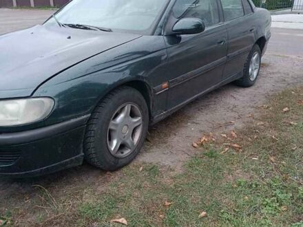 Зеленый Опель Омега, объемом двигателя 1.98 л и пробегом 300 тыс. км за 2000 $, фото 1 на Automoto.ua