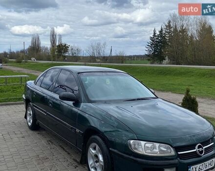 Зеленый Опель Омега, объемом двигателя 2 л и пробегом 150 тыс. км за 1095 $, фото 1 на Automoto.ua