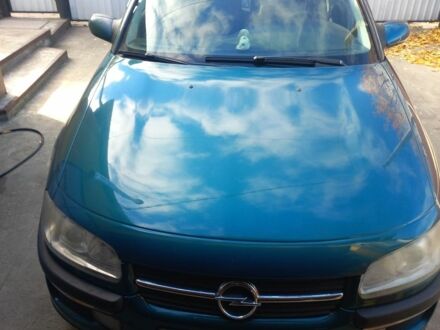 Опель Омега 1998 в Фастове на Automoto.ua Зеленый Опель Омега, объемом двигателя 2 л и пробегом 402 тыс. км за 4000 $, фото 1 на Automoto.ua