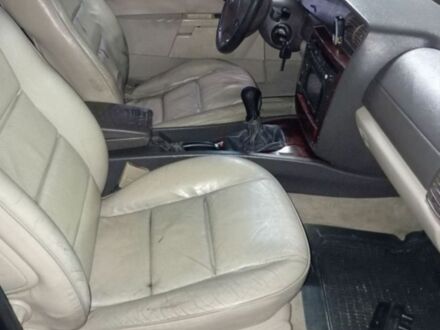 Зеленый Опель Омега, объемом двигателя 2.5 л и пробегом 290 тыс. км за 1600 $, фото 1 на Automoto.ua