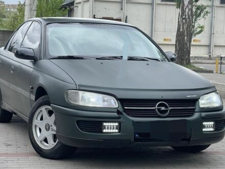 Опель Омега 2001 у Березовке на Automoto.ua Зелений Опель Омега, об'ємом двигуна 0 л та пробігом 236 тис. км за 1938 $, фото 1 на Automoto.ua