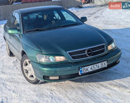 Зеленый Опель Омега, объемом двигателя 2.2 л и пробегом 280 тыс. км за 1999 $, фото 1 на Automoto.ua