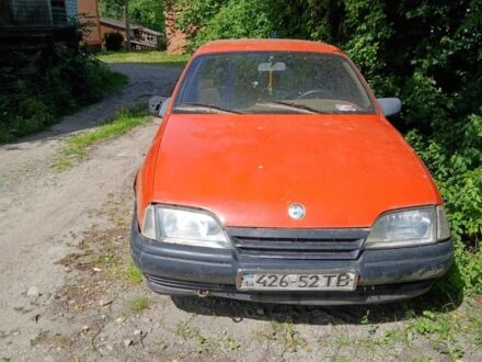 Опель Омега 1988 в Самборе на Automoto.ua Оранжевый Опель Омега, объемом двигателя 1.8 л и пробегом 3 тыс. км за 600 $, фото 1 на Automoto.ua