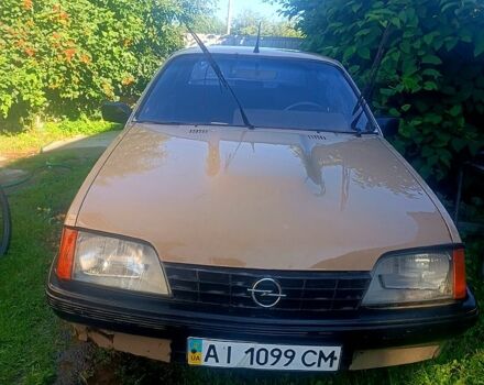 Бежевий Опель Рекорд, об'ємом двигуна 2.3 л та пробігом 250 тис. км за 1000 $, фото 6 на Automoto.ua