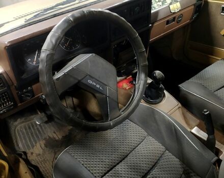 Опель Рекорд, объемом двигателя 20 л и пробегом 396 тыс. км за 1000 $, фото 4 на Automoto.ua