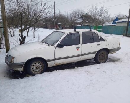 Білий Опель Рекорд, об'ємом двигуна 2 л та пробігом 50 тис. км за 812 $, фото 2 на Automoto.ua