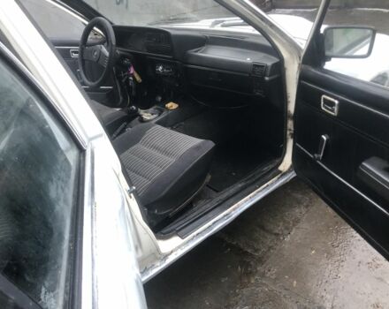 Білий Опель Рекорд, об'ємом двигуна 1.9 л та пробігом 300 тис. км за 750 $, фото 9 на Automoto.ua