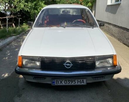 Белый Опель Рекорд, объемом двигателя 0 л и пробегом 368 тыс. км за 1000 $, фото 1 на Automoto.ua