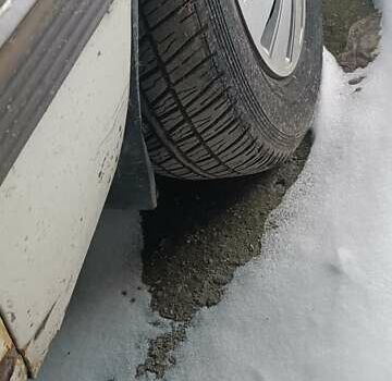 Белый Опель Рекорд, объемом двигателя 1 л и пробегом 220 тыс. км за 419 $, фото 6 на Automoto.ua