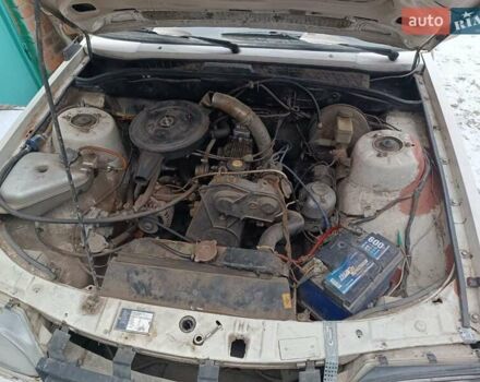 Белый Опель Рекорд, объемом двигателя 1.8 л и пробегом 250 тыс. км за 800 $, фото 10 на Automoto.ua