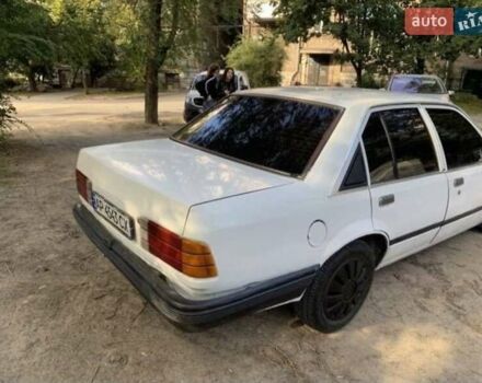 Білий Опель Рекорд, об'ємом двигуна 2.2 л та пробігом 160 тис. км за 1500 $, фото 2 на Automoto.ua
