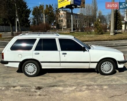 Белый Опель Рекорд, объемом двигателя 2 л и пробегом 285 тыс. км за 1200 $, фото 3 на Automoto.ua