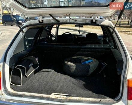 Белый Опель Рекорд, объемом двигателя 2 л и пробегом 285 тыс. км за 1200 $, фото 8 на Automoto.ua