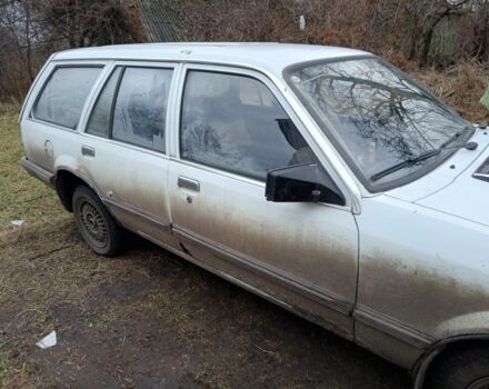 Білий Опель Рекорд, об'ємом двигуна 2 л та пробігом 500 тис. км за 600 $, фото 1 на Automoto.ua