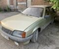 Бежевий Опель Рекорд, об'ємом двигуна 2 л та пробігом 300 тис. км за 475 $, фото 3 на Automoto.ua