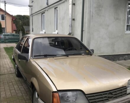 Бежевый Опель Рекорд, объемом двигателя 0 л и пробегом 100 тыс. км за 600 $, фото 1 на Automoto.ua