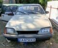 Бежевый Опель Рекорд, объемом двигателя 2 л и пробегом 50 тыс. км за 247 $, фото 1 на Automoto.ua