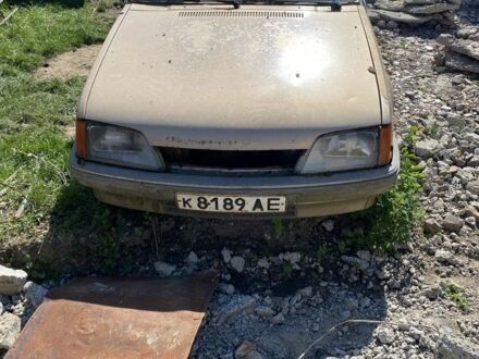 Бежевий Опель Рекорд, об'ємом двигуна 2 л та пробігом 200 тис. км за 350 $, фото 1 на Automoto.ua