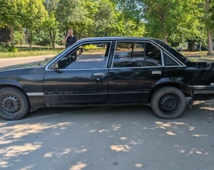 Чорний Опель Рекорд, об'ємом двигуна 2 л та пробігом 1000 тис. км за 808 $, фото 1 на Automoto.ua