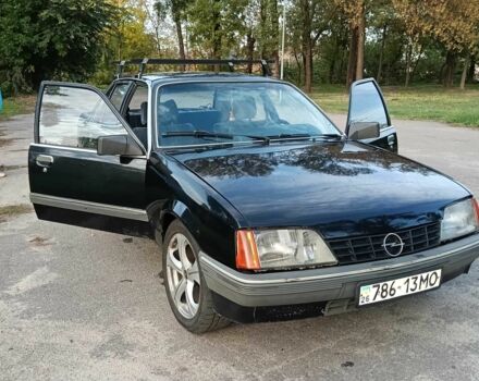 Черный Опель Рекорд, объемом двигателя 2 л и пробегом 1000 тыс. км за 955 $, фото 9 на Automoto.ua