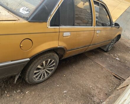 Коричневий Опель Рекорд, об'ємом двигуна 0 л та пробігом 100 тис. км за 500 $, фото 1 на Automoto.ua