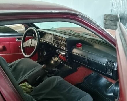 Красный Опель Рекорд, объемом двигателя 2 л и пробегом 1 тыс. км за 520 $, фото 3 на Automoto.ua