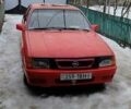 Красный Опель Рекорд, объемом двигателя 2 л и пробегом 100 тыс. км за 1300 $, фото 2 на Automoto.ua