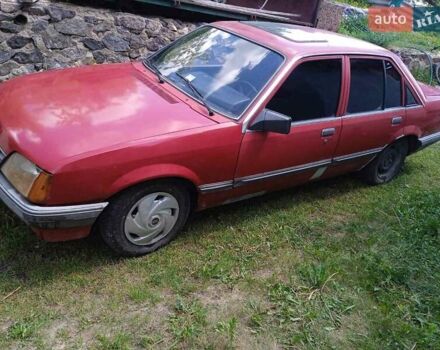 Красный Опель Рекорд, объемом двигателя 1.8 л и пробегом 100 тыс. км за 1000 $, фото 4 на Automoto.ua