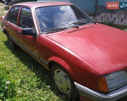 Красный Опель Рекорд, объемом двигателя 1.8 л и пробегом 100 тыс. км за 1000 $, фото 5 на Automoto.ua