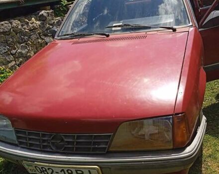 Красный Опель Рекорд, объемом двигателя 1.8 л и пробегом 100 тыс. км за 1000 $, фото 6 на Automoto.ua