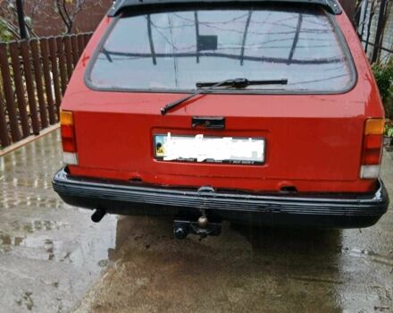 Красный Опель Рекорд, объемом двигателя 2.3 л и пробегом 200 тыс. км за 600 $, фото 1 на Automoto.ua