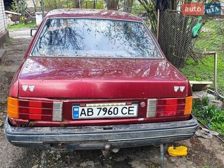 Красный Опель Рекорд, объемом двигателя 1.98 л и пробегом 160 тыс. км за 350 $, фото 1 на Automoto.ua