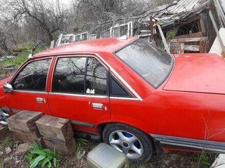 Красный Опель Рекорд, объемом двигателя 2 л и пробегом 500 тыс. км за 1000 $, фото 1 на Automoto.ua