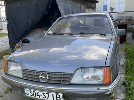 Опель Рекорд 1986 в Ивано-Франковске на Automoto.ua Опель Рекорд, объемом двигателя 2.2 л и пробегом 330 тыс. км за 1500 $, фото 1 на Automoto.ua