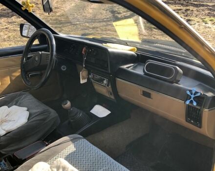 Жовтий Опель Рекорд, об'ємом двигуна 1.9 л та пробігом 3 тис. км за 994 $, фото 5 на Automoto.ua