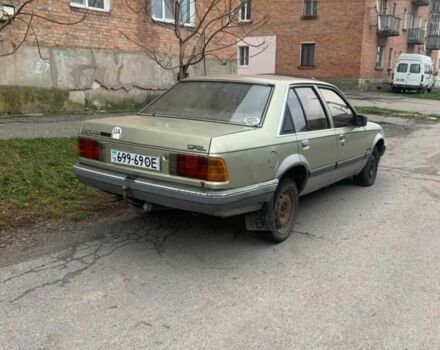 Желтый Опель Рекорд, объемом двигателя 2.3 л и пробегом 327 тыс. км за 798 $, фото 2 на Automoto.ua