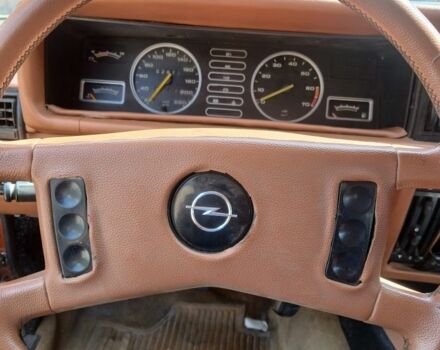Желтый Опель Рекорд, объемом двигателя 2 л и пробегом 100 тыс. км за 532 $, фото 10 на Automoto.ua