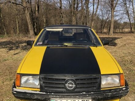 Жовтий Опель Рекорд, об'ємом двигуна 1.9 л та пробігом 3 тис. км за 994 $, фото 1 на Automoto.ua