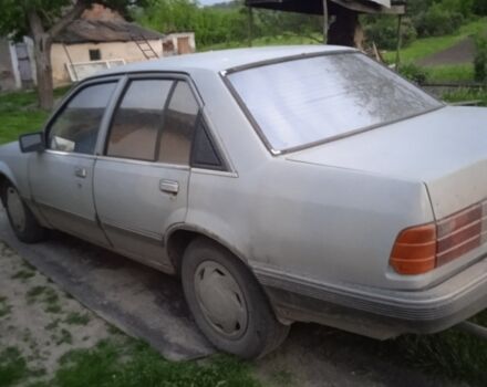 Сірий Опель Рекорд, об'ємом двигуна 1.8 л та пробігом 100 тис. км за 604 $, фото 3 на Automoto.ua