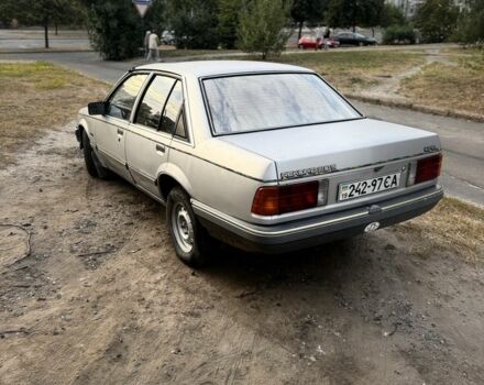 Сірий Опель Рекорд, об'ємом двигуна 2 л та пробігом 100 тис. км за 753 $, фото 3 на Automoto.ua