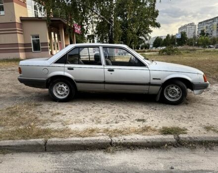 Сірий Опель Рекорд, об'ємом двигуна 2 л та пробігом 100 тис. км за 753 $, фото 4 на Automoto.ua