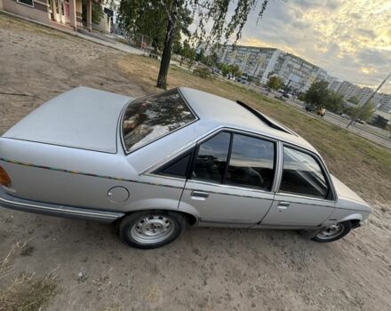 Сірий Опель Рекорд, об'ємом двигуна 2 л та пробігом 100 тис. км за 753 $, фото 5 на Automoto.ua