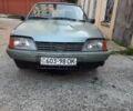 Сірий Опель Рекорд, об'ємом двигуна 2 л та пробігом 100 тис. км за 700 $, фото 1 на Automoto.ua
