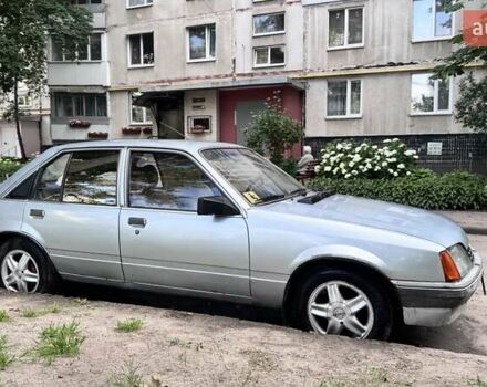 Серый Опель Рекорд, объемом двигателя 0 л и пробегом 170 тыс. км за 1300 $, фото 11 на Automoto.ua