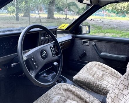 Сірий Опель Рекорд, об'ємом двигуна 0 л та пробігом 170 тис. км за 1300 $, фото 3 на Automoto.ua