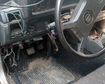 Сірий Опель Рекорд, об'ємом двигуна 0 л та пробігом 185 тис. км за 309 $, фото 4 на Automoto.ua